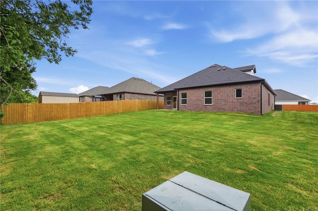 403 W Hondo Street, Siloam Springs, AR 72761