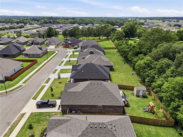 403 W Hondo Street, Siloam Springs, AR 72761