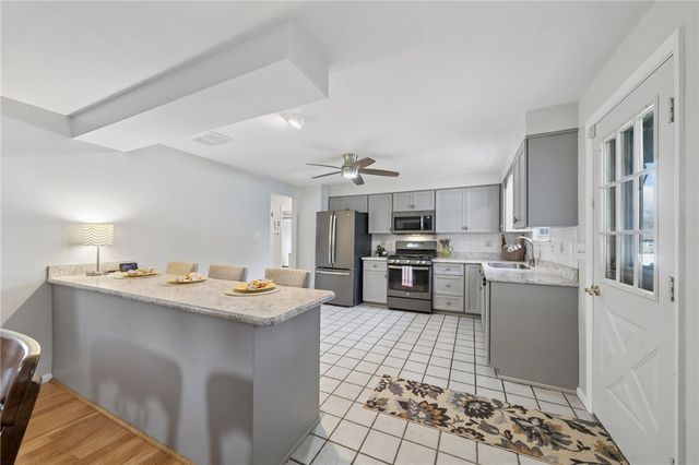 141 Byerly Dr, Penn Twp, PA 15644