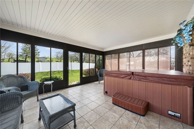 141 Byerly Dr, Penn Twp, PA 15644