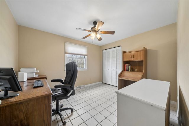 141 Byerly Dr, Penn Twp, PA 15644