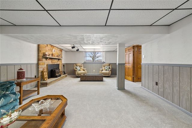 141 Byerly Dr, Penn Twp, PA 15644