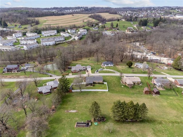 141 Byerly Dr, Penn Twp, PA 15644