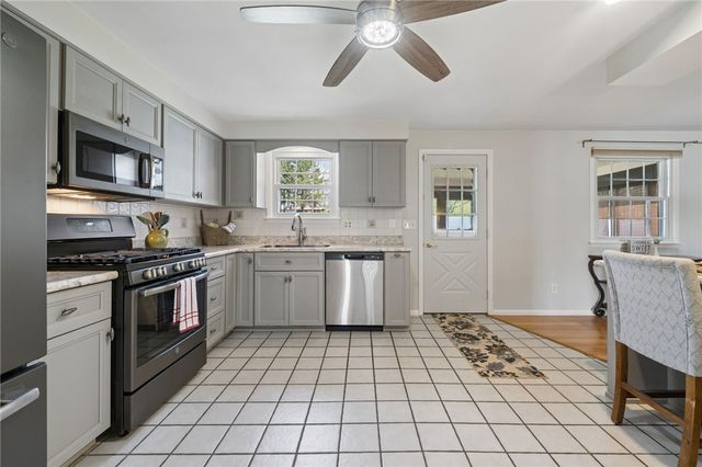 141 Byerly Dr, Penn Twp, PA 15644