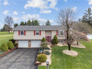 141 Byerly Dr, Penn Twp, PA 15644