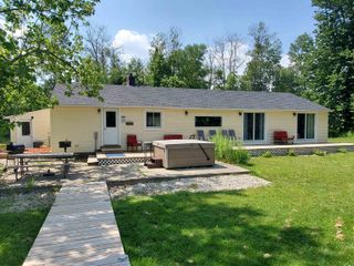 3227 S Garfield Road, Paradise Twp, MI 49649