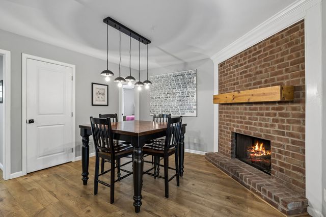 9020 Meadowlawn Dr, Brentwood, TN 37027