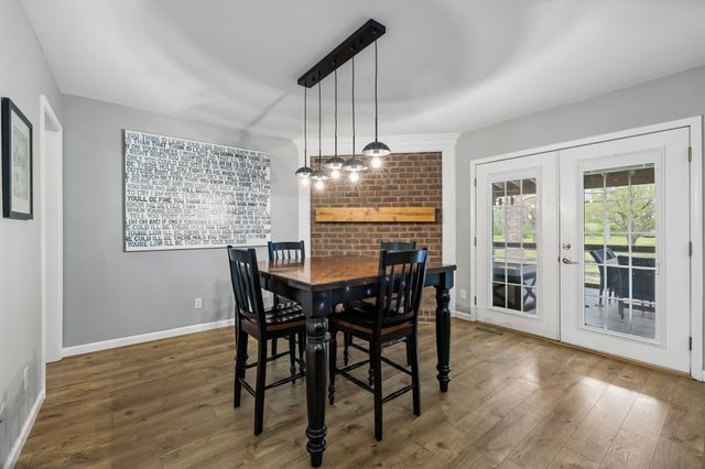 9020 Meadowlawn Dr, Brentwood, TN 37027