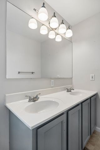 9020 Meadowlawn Dr, Brentwood, TN 37027