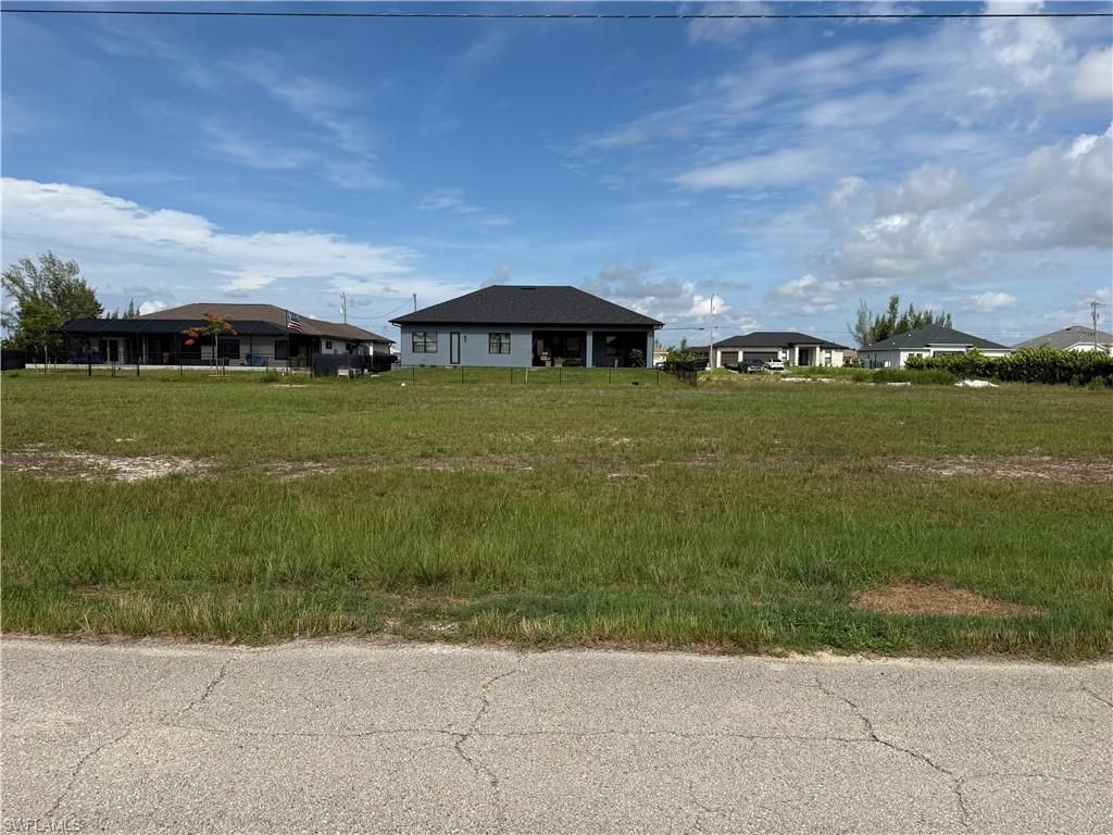 2023 NW 41st PL, CAPE CORAL, FL 33993 — exterior