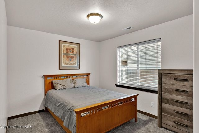 31814 N 8th AVE, Spirit Lake, ID 83869