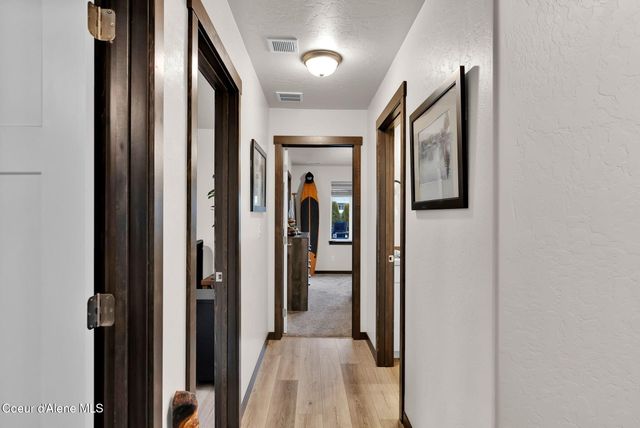 31814 N 8th AVE, Spirit Lake, ID 83869