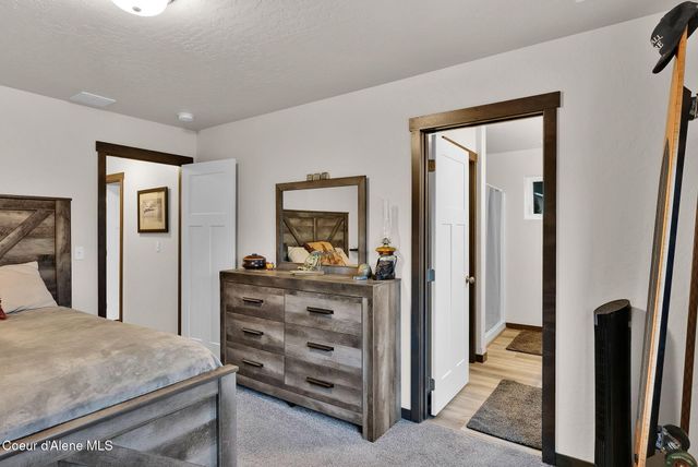 31814 N 8th AVE, Spirit Lake, ID 83869