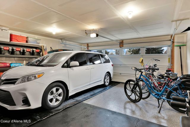 31814 N 8th AVE, Spirit Lake, ID 83869