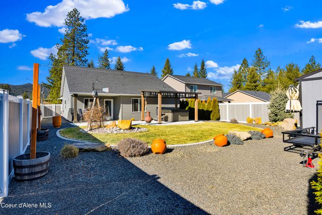 31814 N 8th AVE, Spirit Lake, ID 83869