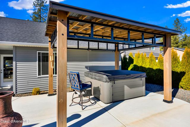 31814 N 8th AVE, Spirit Lake, ID 83869