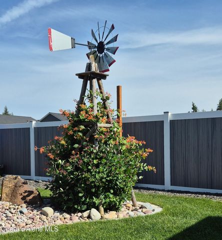 31814 N 8th AVE, Spirit Lake, ID 83869