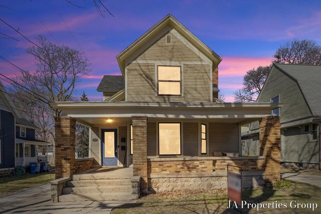 921 Fairmount Street Se, City Of Grand Rapids, MI 49506