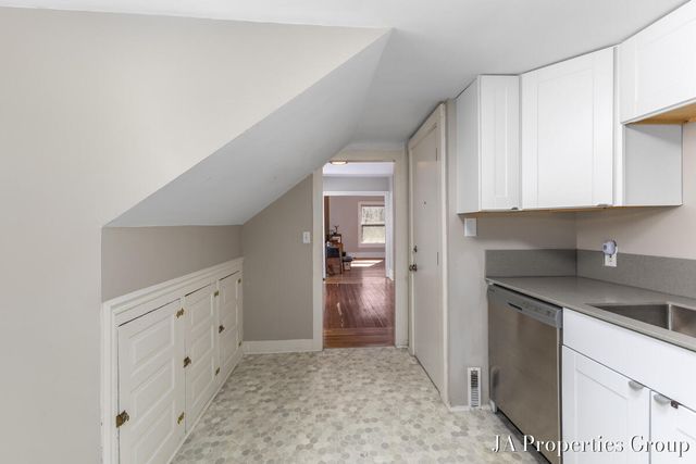 921 Fairmount Street Se, City Of Grand Rapids, MI 49506