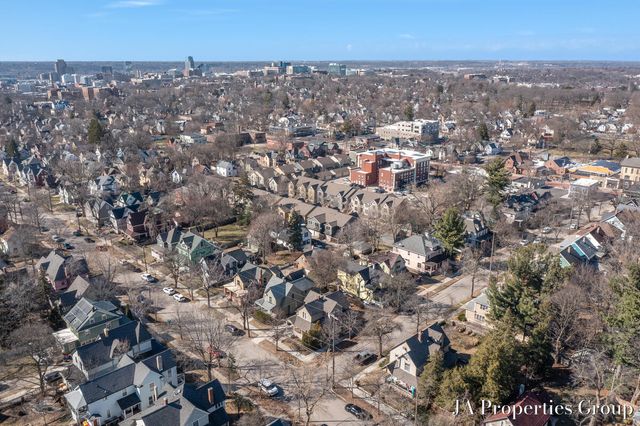 921 Fairmount Street Se, City Of Grand Rapids, MI 49506