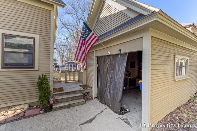 921 Fairmount Street Se, City Of Grand Rapids, MI 49506