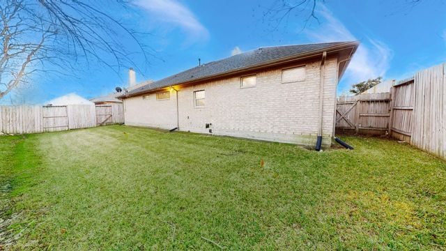 5909 Sawyer Drive, Pearland, TX 77581