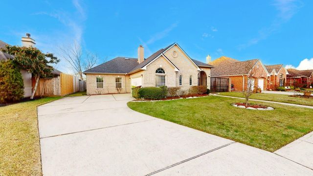 5909 Sawyer Drive, Pearland, TX 77581