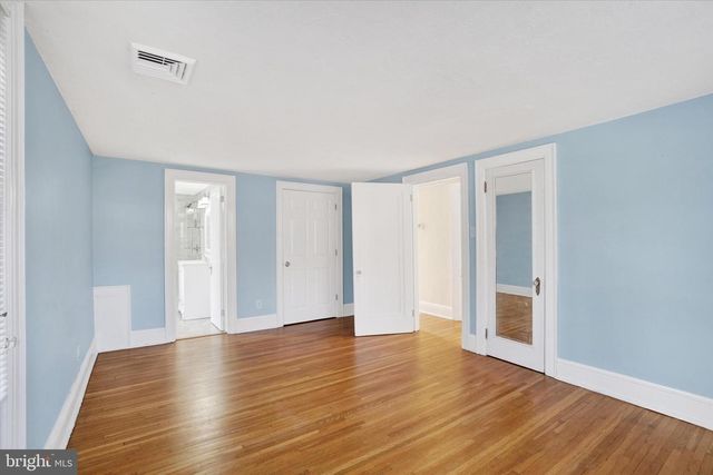 3200 E MARKET ST, York, PA 17402