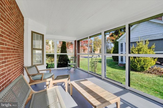 3200 E MARKET ST, York, PA 17402