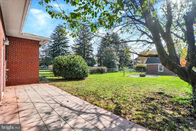 3200 E MARKET ST, York, PA 17402