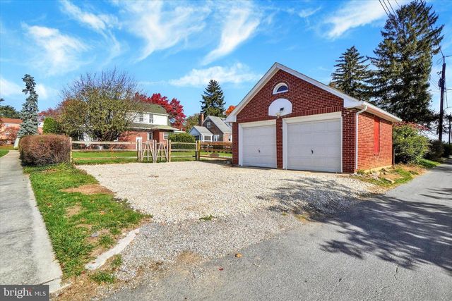 3200 E MARKET ST, York, PA 17402