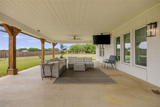3721 Highway 34, Ennis, TX 75119