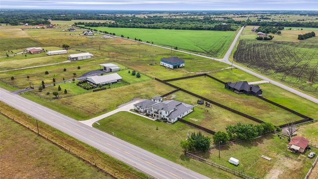 3721 Highway 34, Ennis, TX 75119