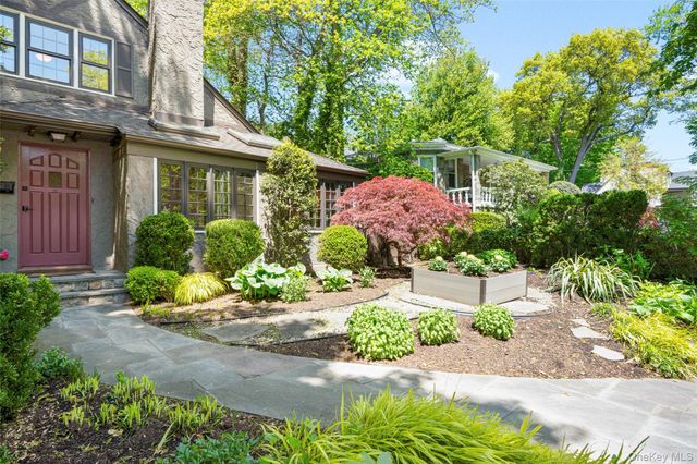 62 Myrtle Boulevard, Larchmont, NY 10538