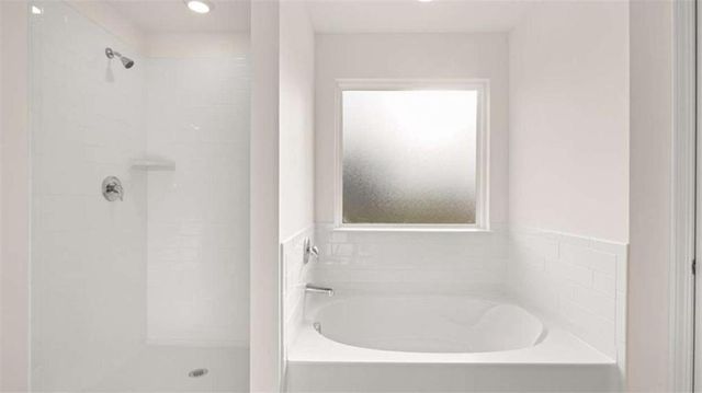 210 Sandy Oak Drive, Loganville, GA 30052