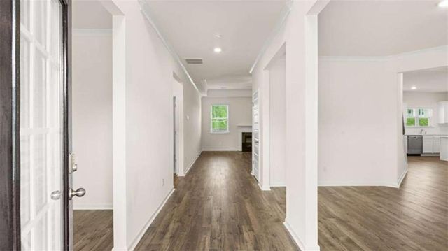 210 Sandy Oak Drive, Loganville, GA 30052