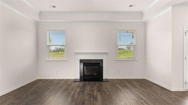 210 Sandy Oak Drive, Loganville, GA 30052