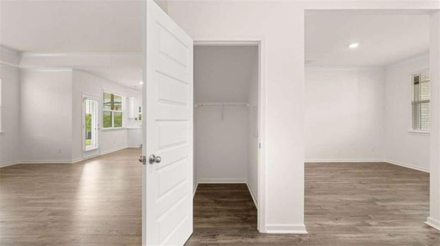 210 Sandy Oak Drive, Loganville, GA 30052