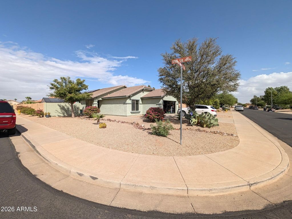 17862 W BOCA RATON Road, Surprise, AZ 85388 — photo 4