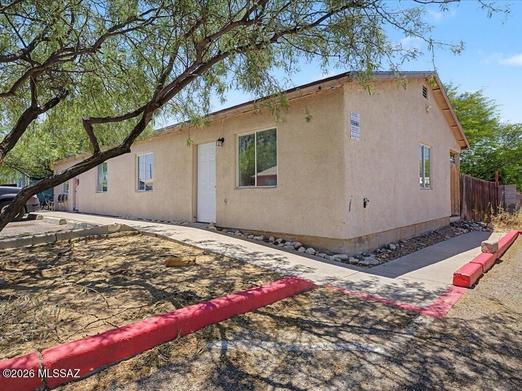 Image 1 of property listing at 81 E Laguna Street, Tucson, AZ 85705