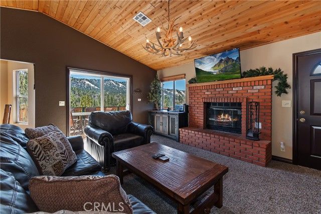 43850 Yosemite, Big Bear Lake, CA 92315