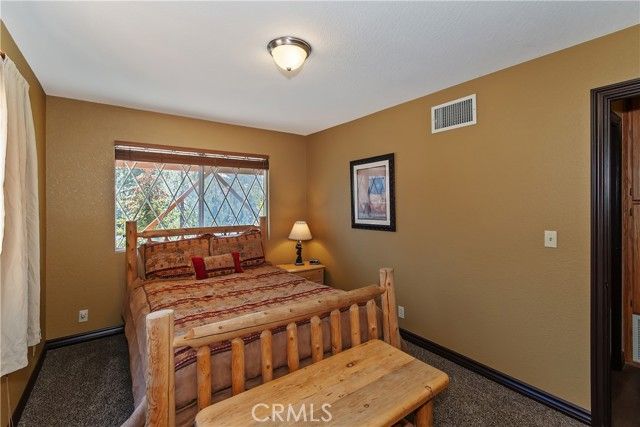 43850 Yosemite, Big Bear Lake, CA 92315