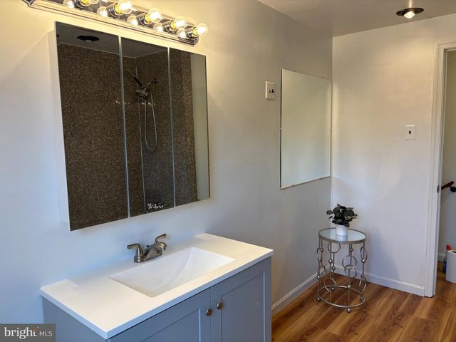 2614 ARMADA ST, Herndon, VA 20171