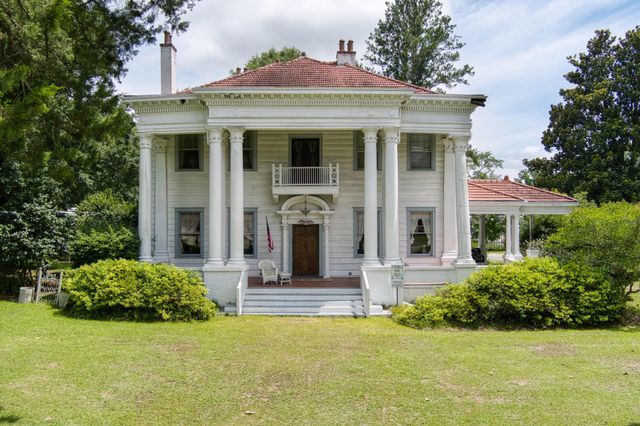 626 Hagood Avenue, Barnwell, SC 29812