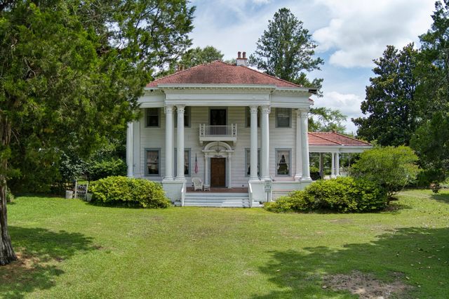 626 Hagood Avenue, Barnwell, SC 29812