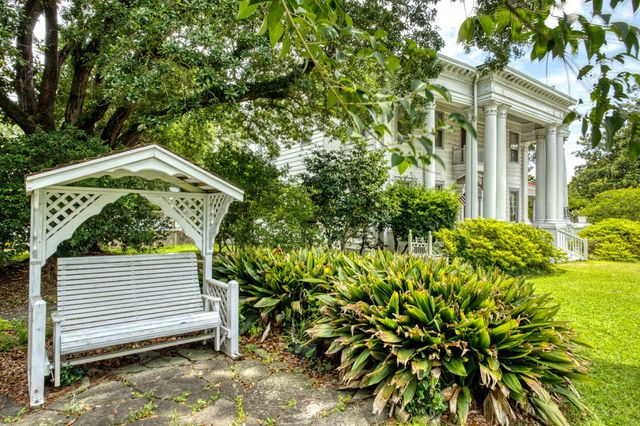 626 Hagood Avenue, Barnwell, SC 29812