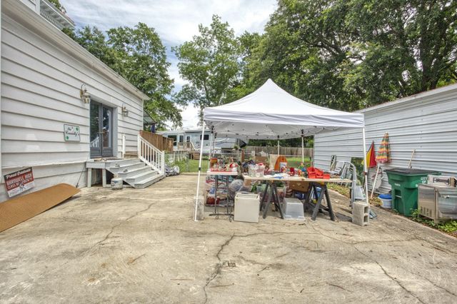 626 Hagood Avenue, Barnwell, SC 29812