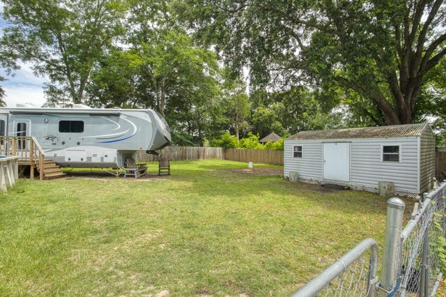 626 Hagood Avenue, Barnwell, SC 29812