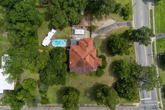 626 Hagood Avenue, Barnwell, SC 29812