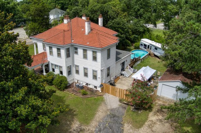626 Hagood Avenue, Barnwell, SC 29812